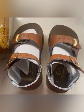 Salt water Sun San Velcro hook and loop sandals